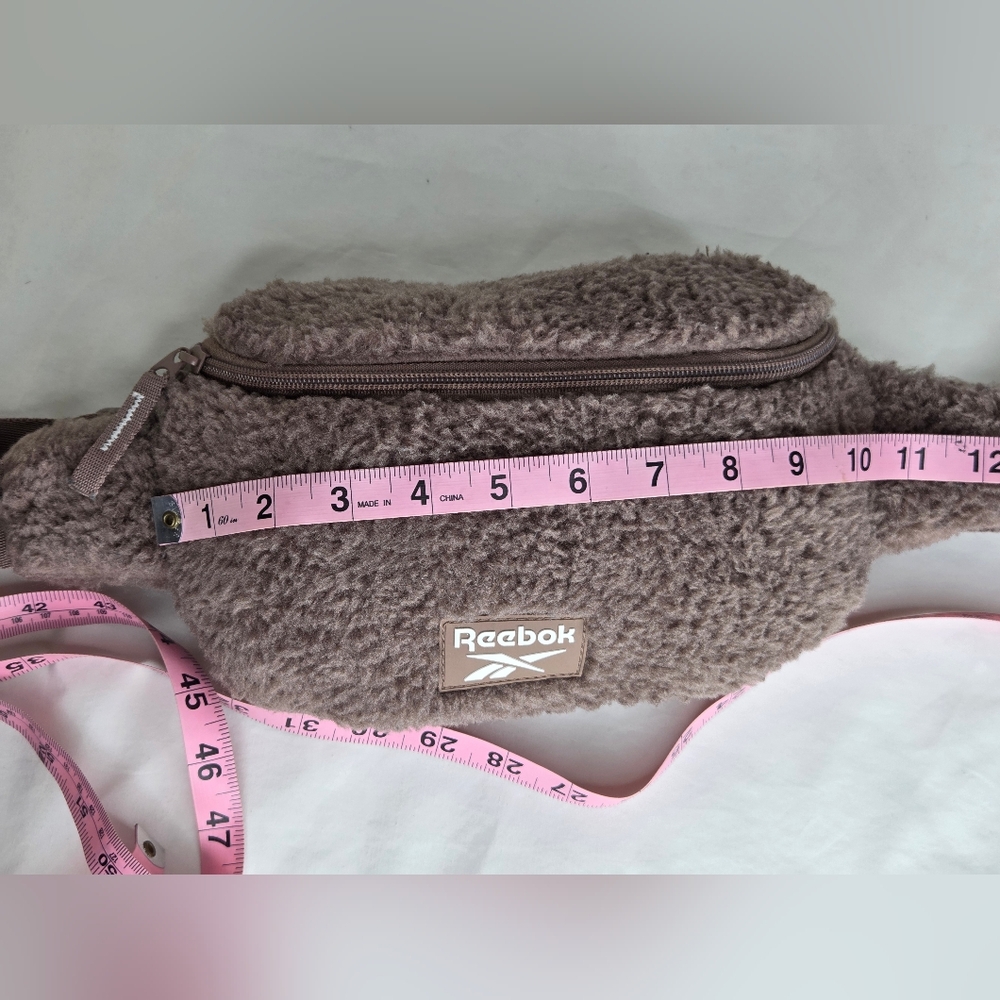 Reebok OS Brown Fleece Belt Bag / Fanny Pack - Picture 12 of 13